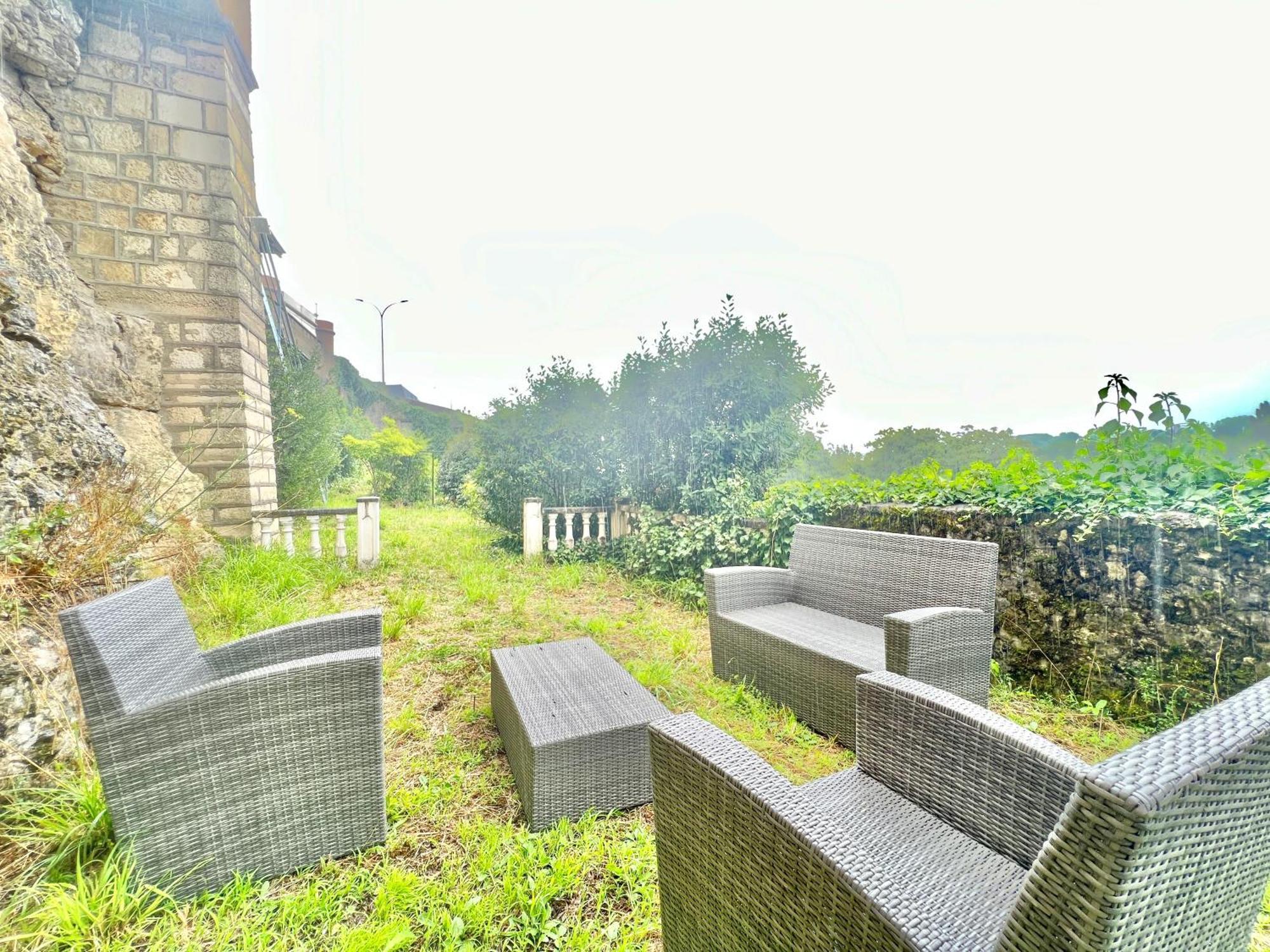Les Hauts De Tison ~ Vue Sur La Vallee Du Clain Poitiers Exterior photo